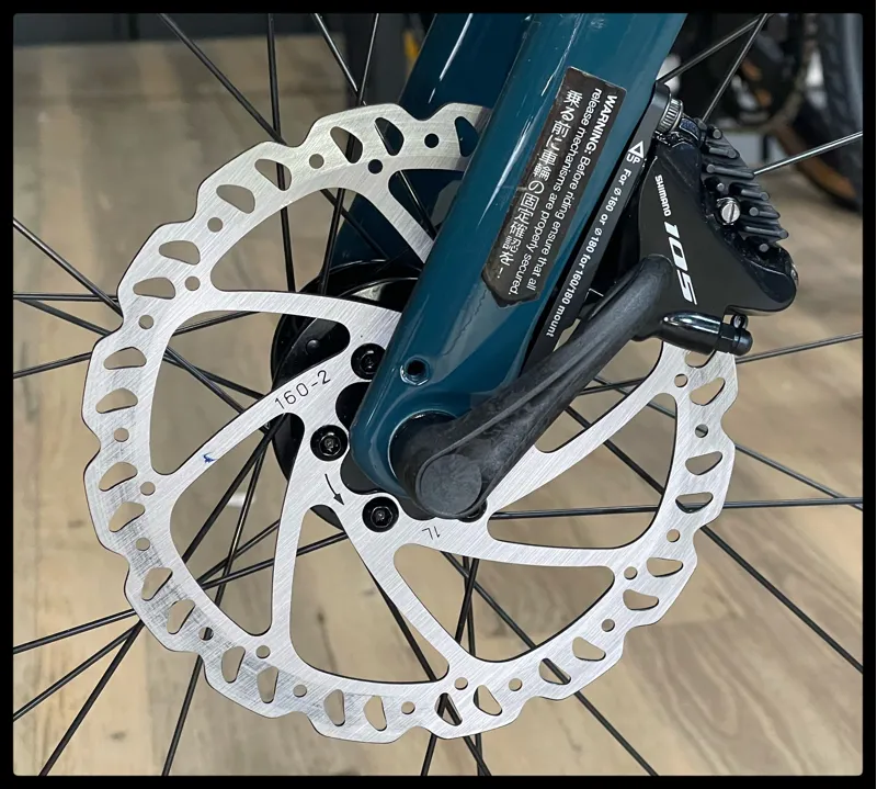 Giant Defy Advanced 2 M-Large Deep Lake 2022-6